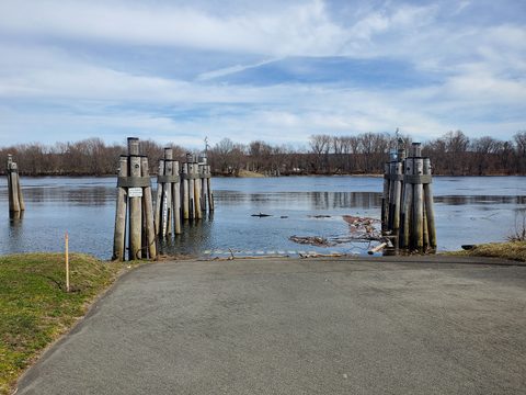 Rocky Hill-Glastonbury Ferry, west terminal