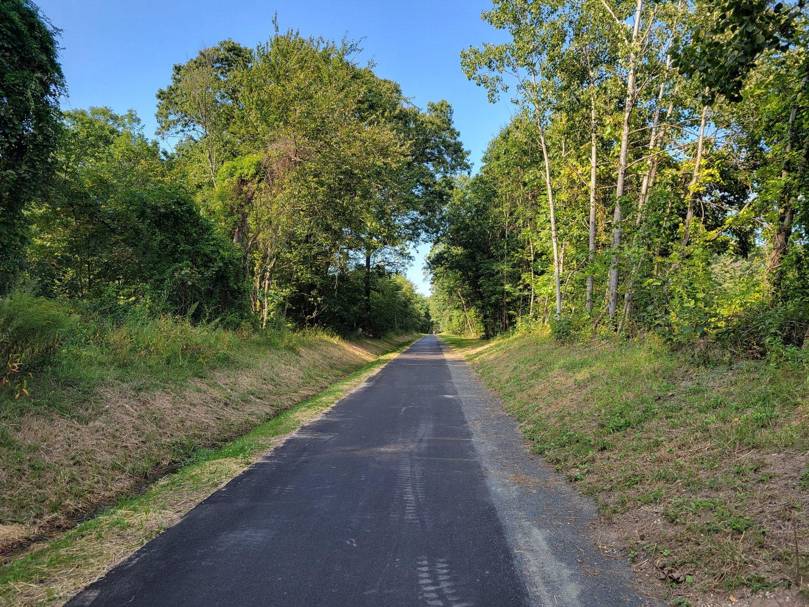 Farmington Canal Heritage Trail, Southington
